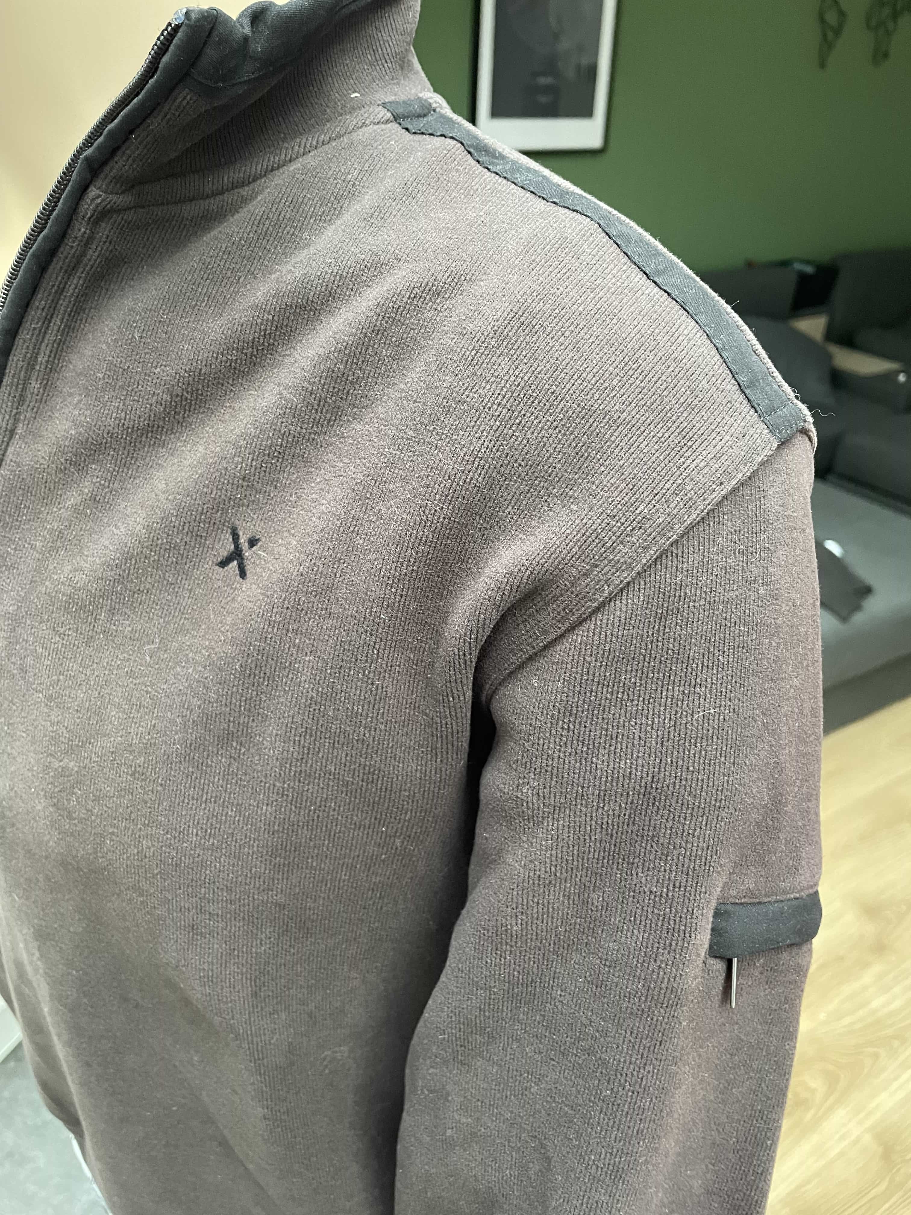 <i class="fa fa-undo" aria-hidden="true"></i>