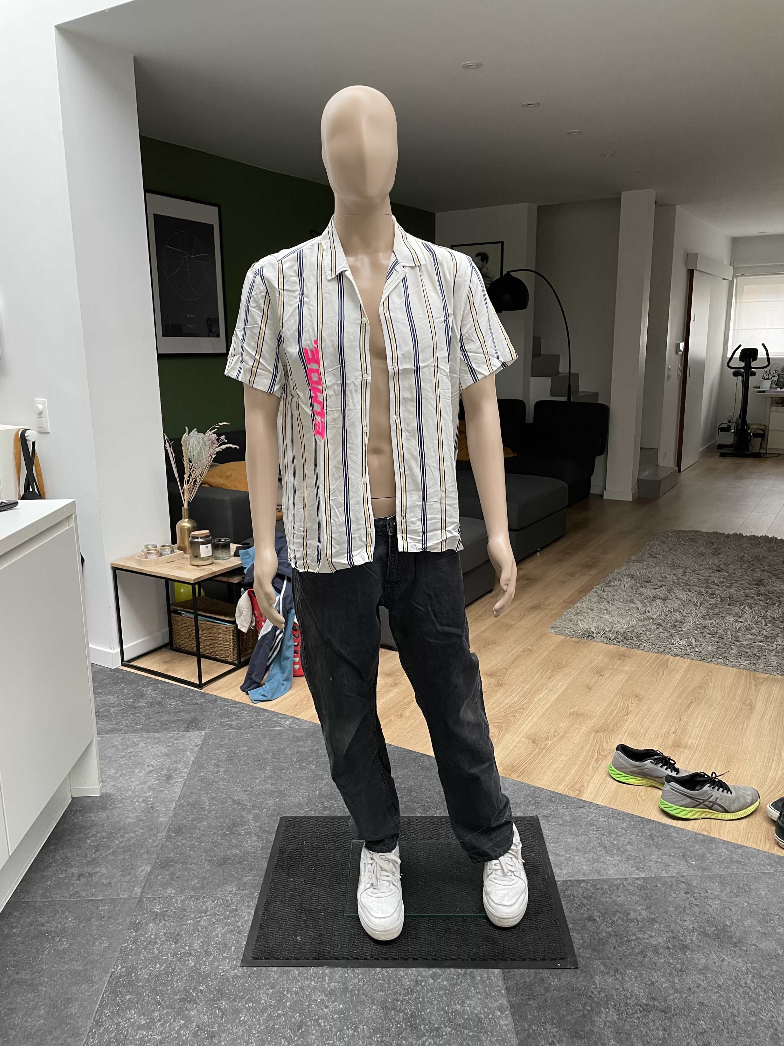 <i class="fa fa-forward" aria-hidden="true"></i>