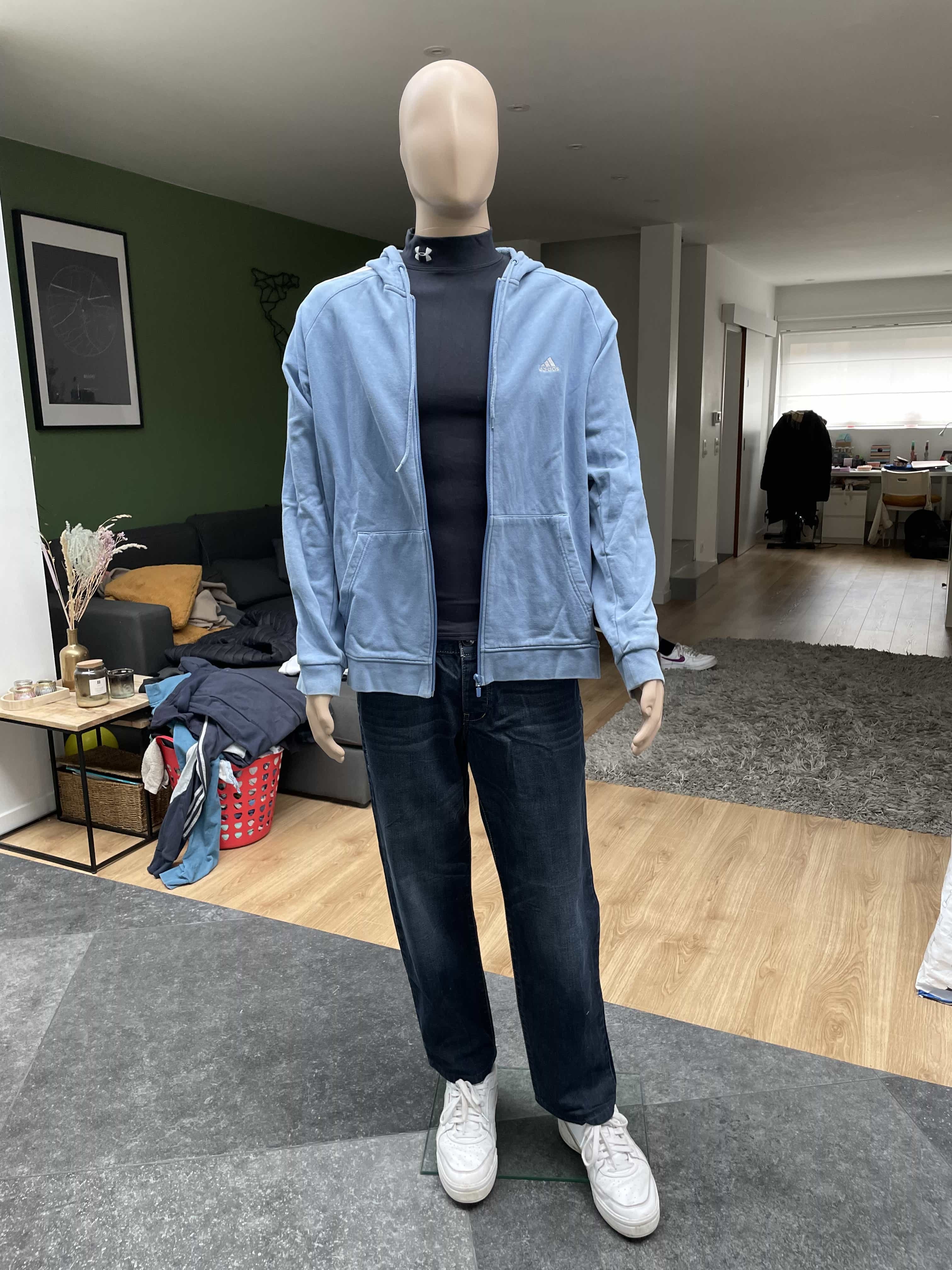 <i class="fa fa-forward" aria-hidden="true"></i>