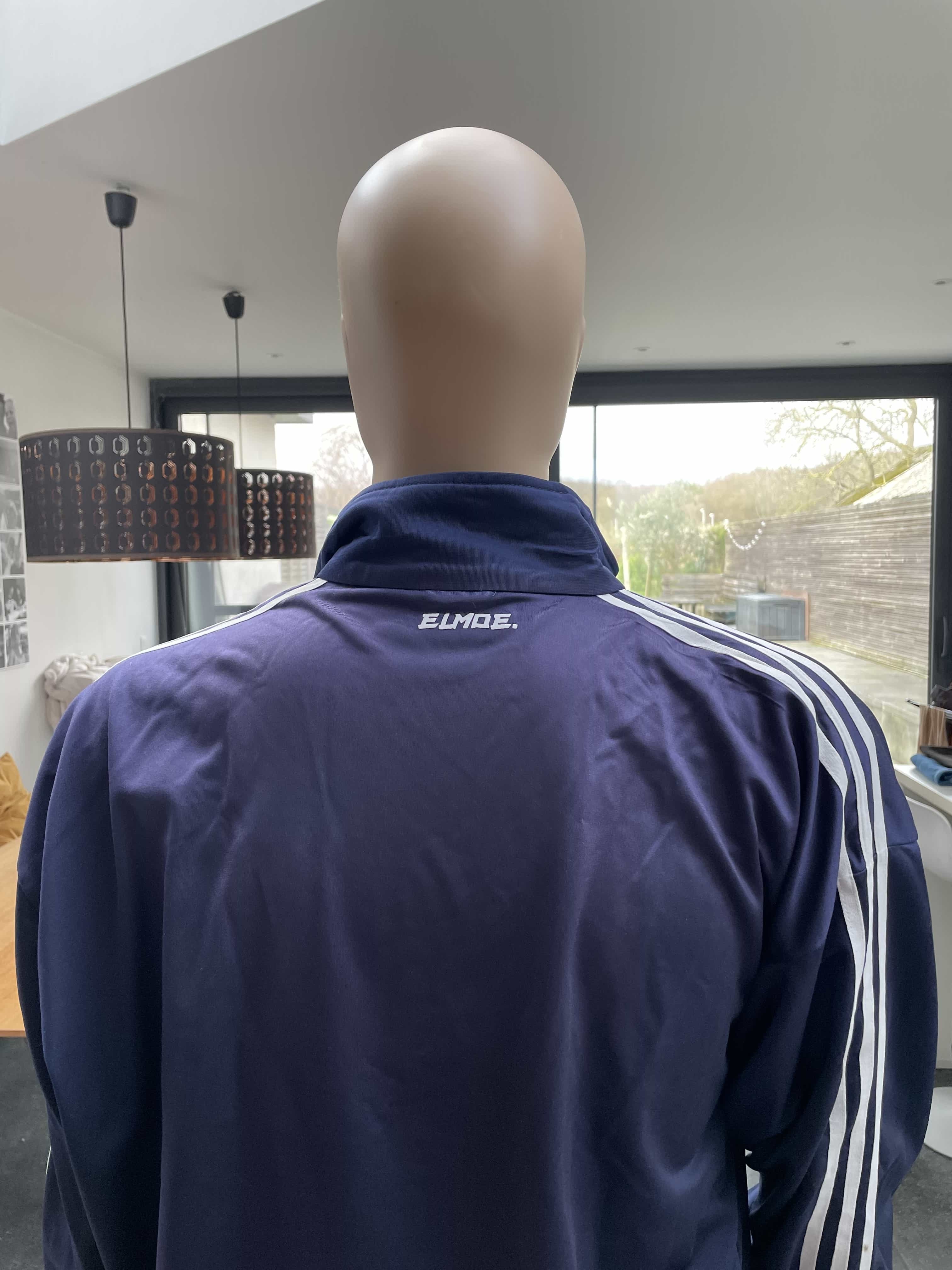 <i class="fa fa-undo" aria-hidden="true"></i>